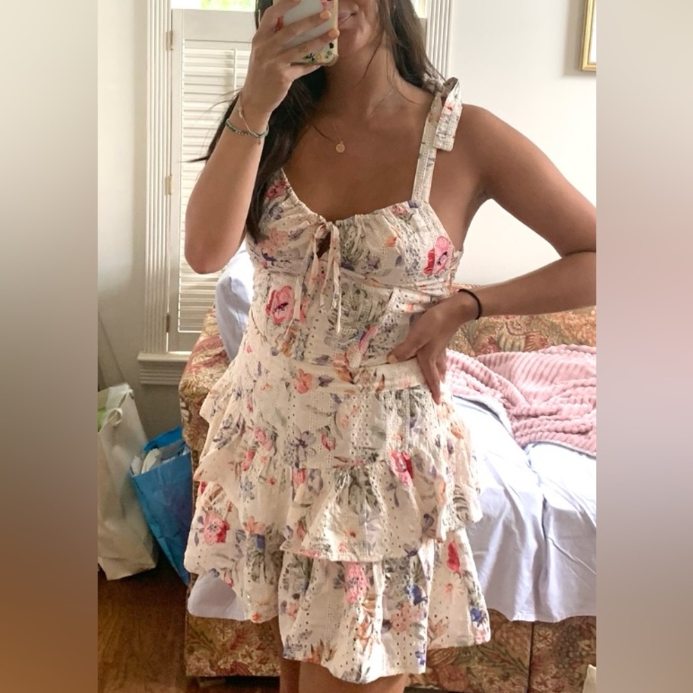 Dance & Marvel Floral Set